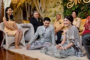 ชุดไทยเจ้าสาว ชุดไทยจักรพรรดิ์ เช่าที่แบมบี้ เวดดิ้ง ห้วยขวาง